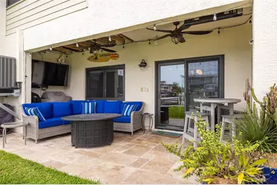 2395 Hanover Dr, Dunedin, FL 34698 - Photo 4