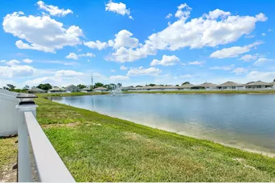 1013 Tidal Rock Ave, Ruskin, FL 33570 - Photo 2