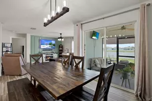 1013 Tidal Rock Ave, Ruskin, FL 33570 - Photo 16
