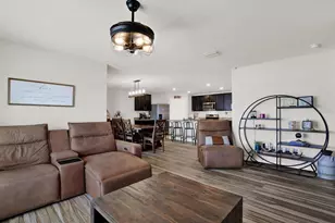 1013 Tidal Rock Ave, Ruskin, FL 33570 - Photo 8