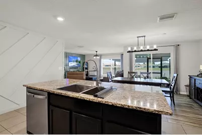 1013 Tidal Rock Ave, Ruskin, FL 33570 - Photo 10