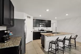 1013 Tidal Rock Ave, Ruskin, FL 33570 - Photo 4