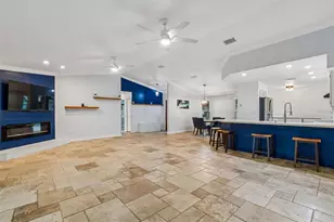 1425 Poinsettia Ave, Tarpon Springs, FL 34689 - Photo 8