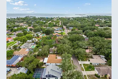 1425 Poinsettia Avenue, Tarpon Springs, FL 34689 - Photo 40