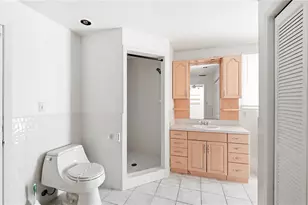 2814 W Price Ave, Tampa, FL 33611 - Photo 10