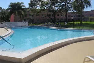 4720 Locust St NE, Saint Petersburg, FL 33703 - Photo 12