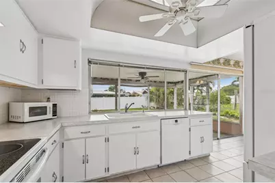 14363 Neptune Road, Seminole, FL 33776 - Photo 22