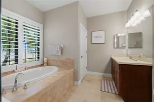 2691 Lakebreeze Ln S, Clearwater, FL 33759 - Photo 32