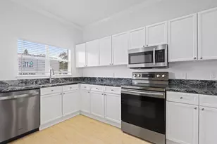4706 Gurnet Ct, Tampa, FL 33611 - Photo 10