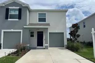 32978 Tulip Petal Ln, Wesley Chapel, FL 33545 - Photo 1