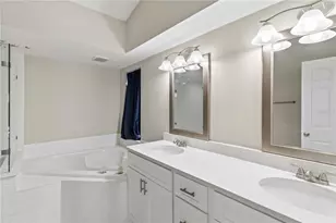 2110 Laindale Pl, Valrico, FL 33596 - Photo 14
