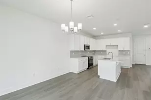 31844 Clover Fin Ct, Wesley Chapel, FL 33545 - Photo 8