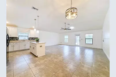 9210 52nd Avenue E, Palmetto, FL 34221 - Photo 6