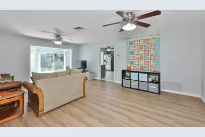 2335 Surrey Lane, Clearwater, FL 33763 - Photo 12