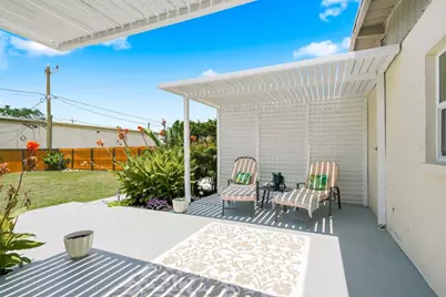1111 61st Avenue N, Saint Petersburg, FL 33703 - Photo 26