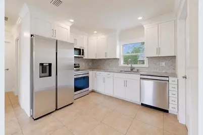 404 12th Street SW, Ruskin, FL 33570 - Photo 8