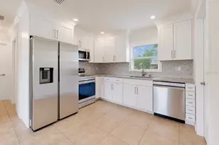 404 12th St SW, Ruskin, FL 33570 - Photo 8
