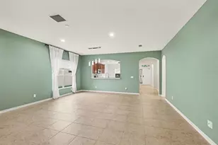 7610 Tangle Brook Blvd, Gibsonton, FL 33534 - Photo 6
