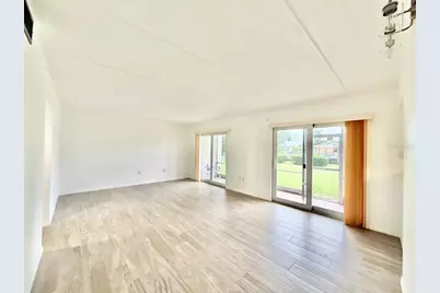 8801 Bay Pointe Drive #102, Tampa, FL 33615 - Photo 10