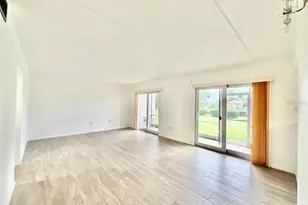 8801 Bay Pointe Dr, Tampa, FL 33615 - Photo 10