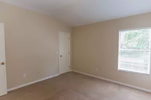 5879 Fishhawk Ridge Dr, Lithia, FL 33547 - Photo 10