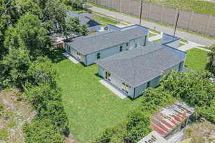 12680 N Central Ave, Tampa, FL 33612 - Photo 6