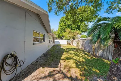 2561 Blackwood Circle, Clearwater, FL 33763 - Photo 24
