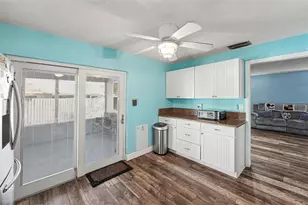 2561 Blackwood Cir, Clearwater, FL 33763 - Photo 8
