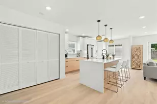 7017 20th St N, Saint Petersburg, FL 33702 - Photo 4