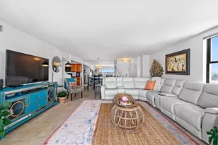 10355 Paradise Blvd, Treasure Island, FL 33706 - Photo 8