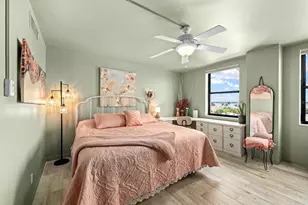 10355 Paradise Blvd, Treasure Island, FL 33706 - Photo 16