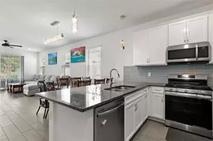 308 Shore Crab Wy, Apollo Beach, FL 33572 - Photo 8