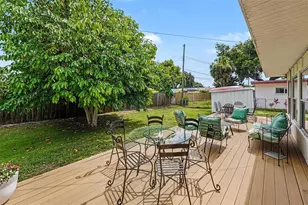6825 11th Ave N, Saint Petersburg, FL 33710 - Photo 22