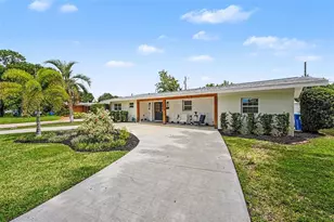 6825 11th Ave N, Saint Petersburg, FL 33710 - Photo 1
