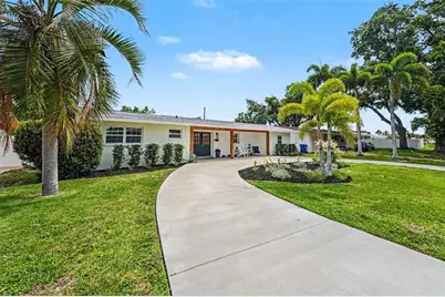 6825 11th Avenue N, Saint Petersburg, FL 33710 - Photo 2
