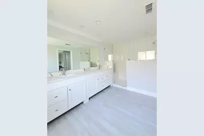 1415 Beach Club Lane, Apollo Beach, FL 33572 - Photo 10