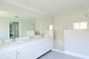 1415 Beach Club Ln, Apollo Beach, FL 33572 - Photo 10