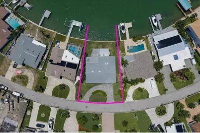 7962 9th Avenue S, Saint Petersburg, FL 33707 - Photo 2