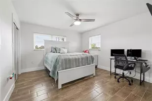 9910 Peninsular Dr, Gibsonton, FL 33534 - Photo 24