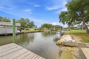9910 Peninsular Dr, Gibsonton, FL 33534 - Photo 46