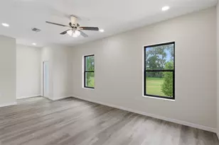 4369 Cambio Gdns Ct, Tampa, FL 33610 - Photo 14