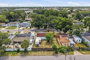 9310 N Dartmouth Ave, Tampa, FL 33612 - Photo 32