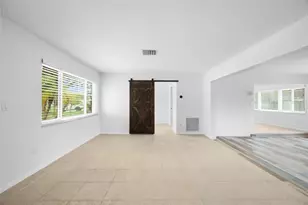 2169 Pine Ridge Dr, Clearwater, FL 33763 - Photo 16