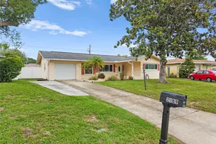2169 Pine Ridge Dr, Clearwater, FL 33763 - Photo 4
