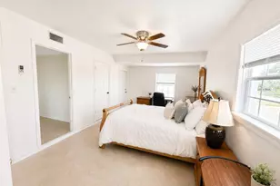 6033 Ambassador Dr, Tampa, FL 33615 - Photo 12