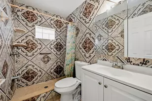 6033 Ambassador Dr, Tampa, FL 33615 - Photo 22
