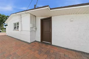 6033 Ambassador Dr, Tampa, FL 33615 - Photo 26