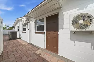 6033 Ambassador Dr, Tampa, FL 33615 - Photo 30