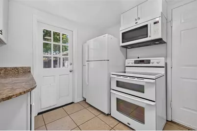 1162 Highland Street N, Saint Petersburg, FL 33701 - Photo 4