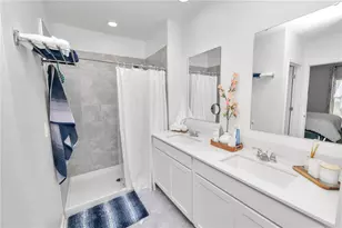 1740 White Water Ct, Davenport, FL 33837 - Photo 12